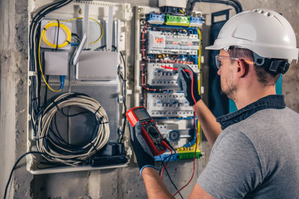 Best Emergency Electrical Repair  in Gladstone, OR